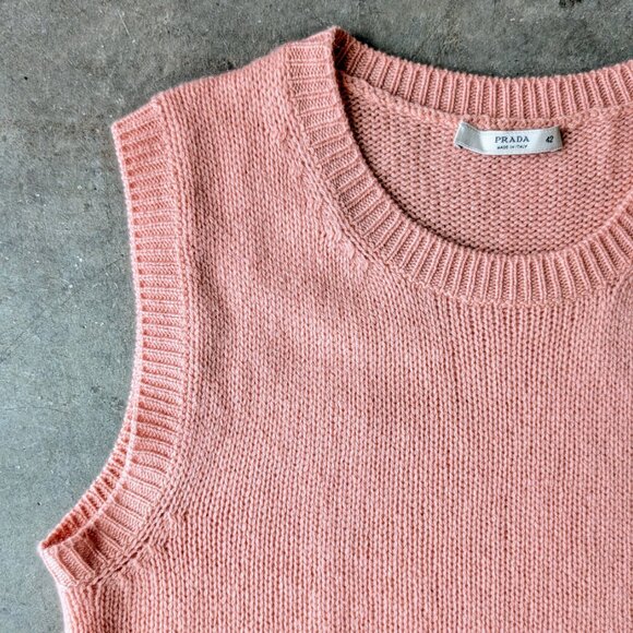 Prada Pink Sleeveless Knit Cashmere Sweater Vest size US 6 - Picture 2 of 8